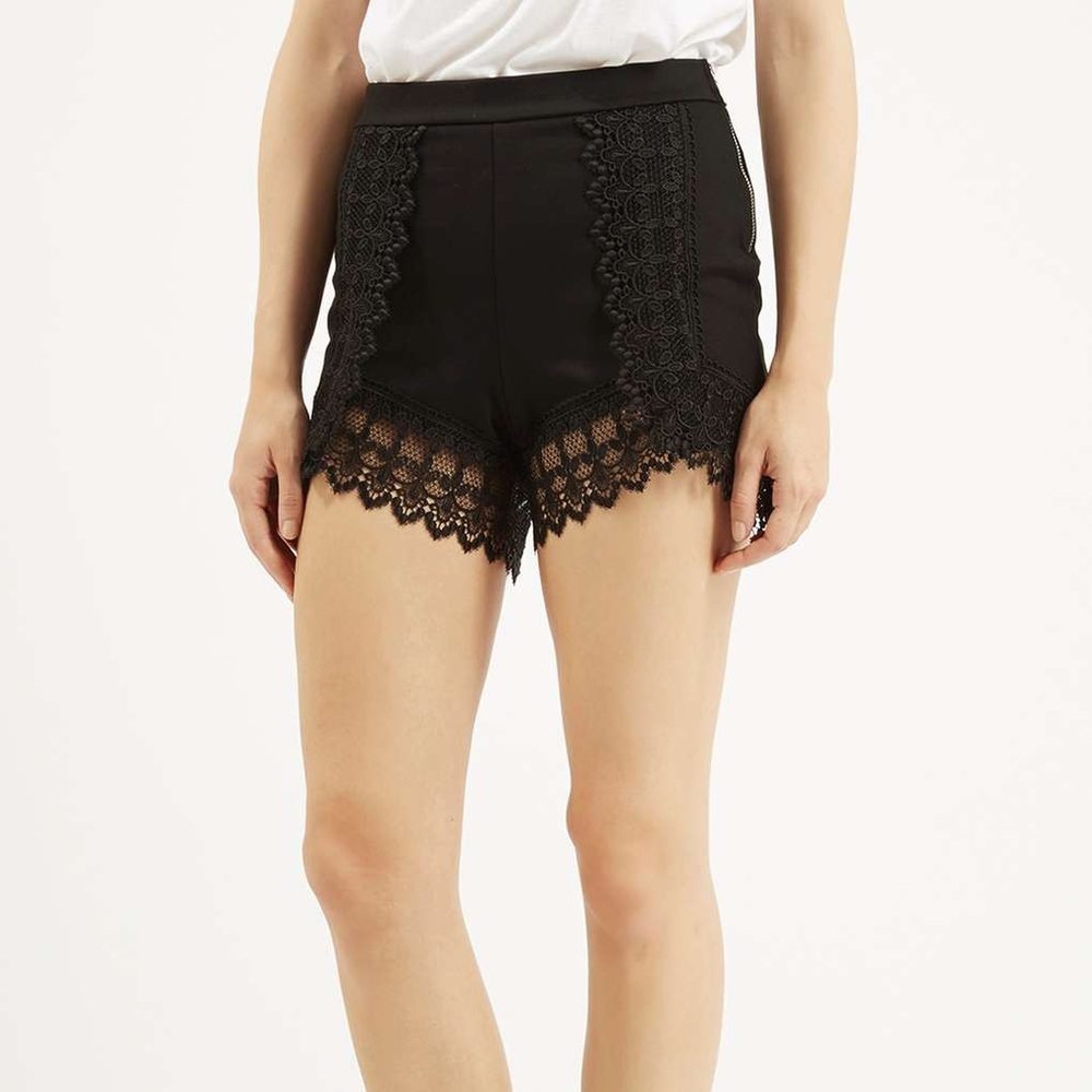 ❌SOLD❌ Topshop black lace high waist shorts - Picture 3 of 7